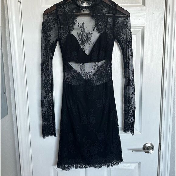 NBD Delilah Lace Long sleeve Sheer Overlay Mini BodyCon Sheath Dress - Picture 14 of 16
